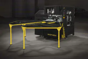 AUTOMATISCHE ECKENVERPUTZMASCHINE FÜR PVC-FENSTERPROFILE EVOO IVSA